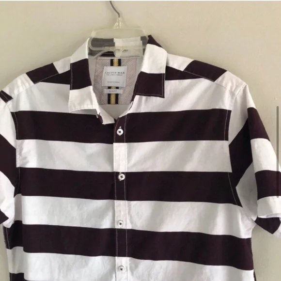 🌵CACTUS SLIM FIT BUTTON UP TOP - Picture 5 of 9